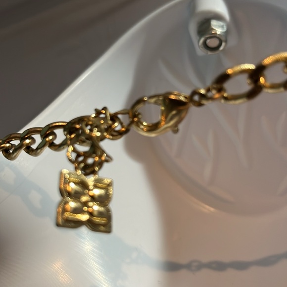 Off white backless top. - Picture 7 of 9